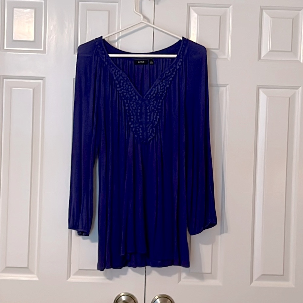 Apt 9 blue tunic XL